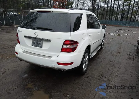 2009 Mercedes-Benz Ml 350 z USA, uszkodzony, nr VIN 4JGBB56E29A513868